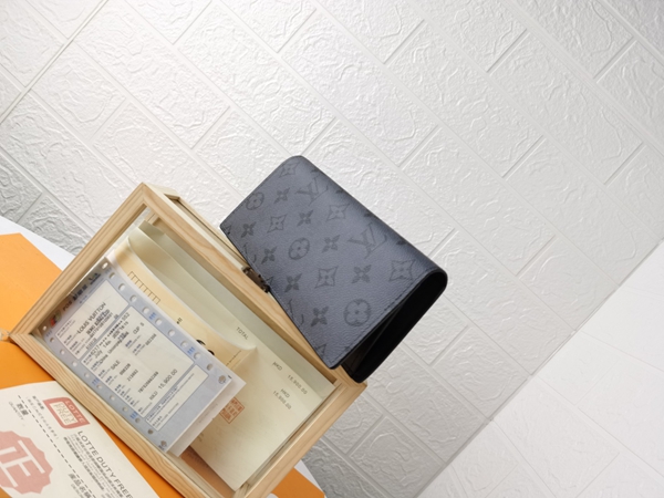 LVコピーウォレット側面デザイン